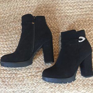 Dream Paris Black Ankle Boots